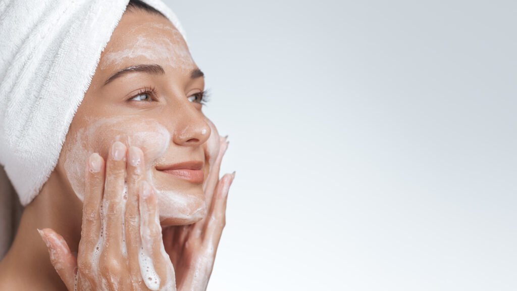 καθαριστικό προσώπου για ακμή